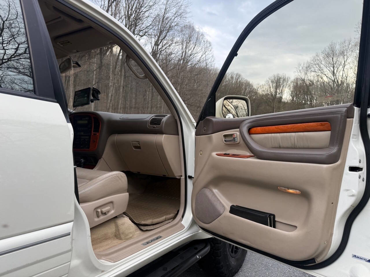 Used 2000 Lexus LX 470 4WD image 46