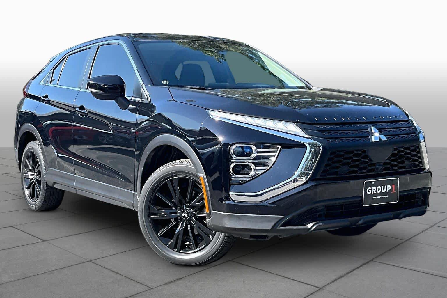 Used 2023 Mitsubishi Eclipse Cross LE AWD/4WD image 3