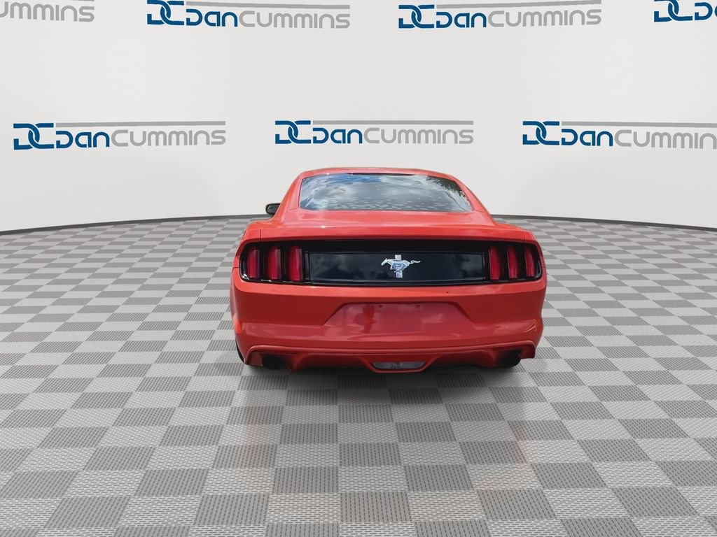 Used 2016 Ford Mustang Coupe RWD image 7
