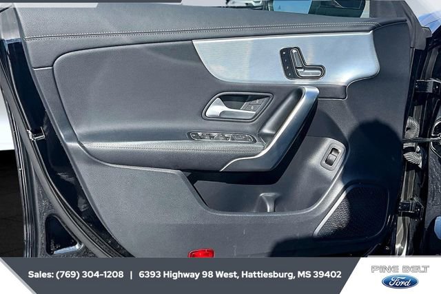 Used 2023 Mercedes-Benz CLA 250 image 17