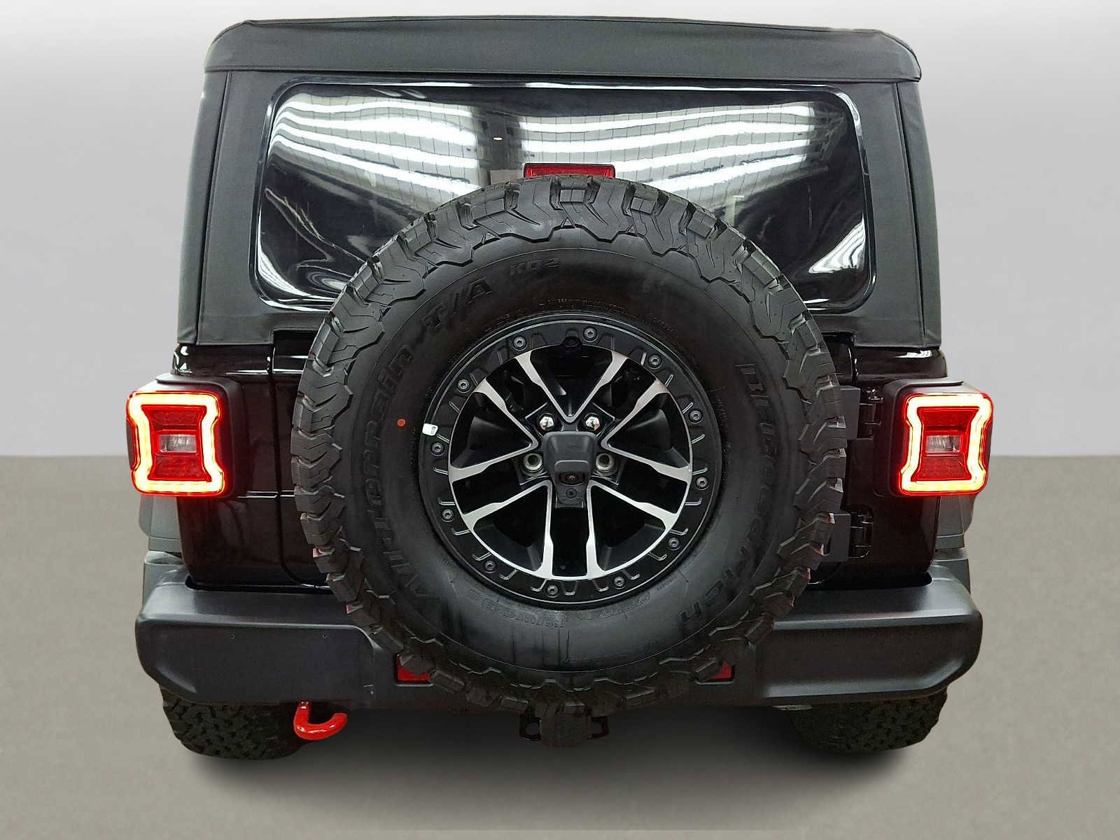 Used 2025 Jeep Wrangler Rubicon w/ Xtreme 35 Tire Package image 5