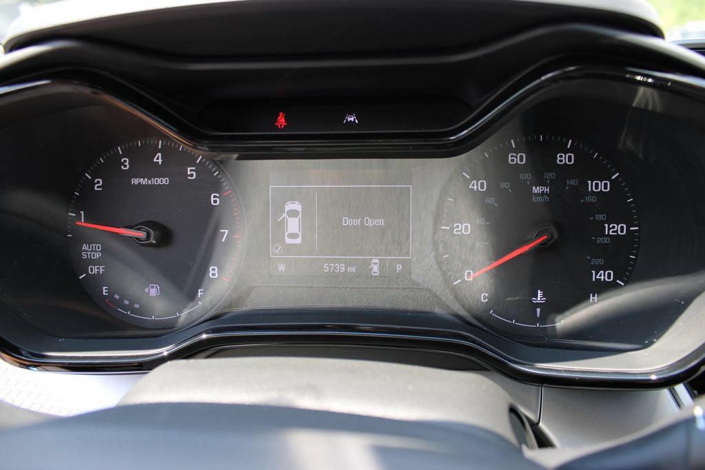 Certified 2025 Chevrolet Trax LS FWD image 16