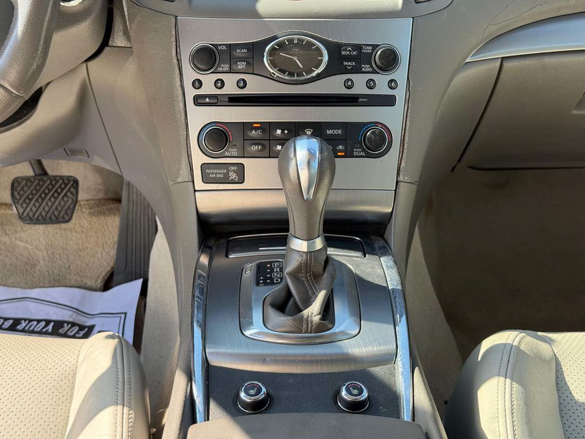Used 2011 INFINITI G25 Journey w/ Moonroof Pkg RWD image 15