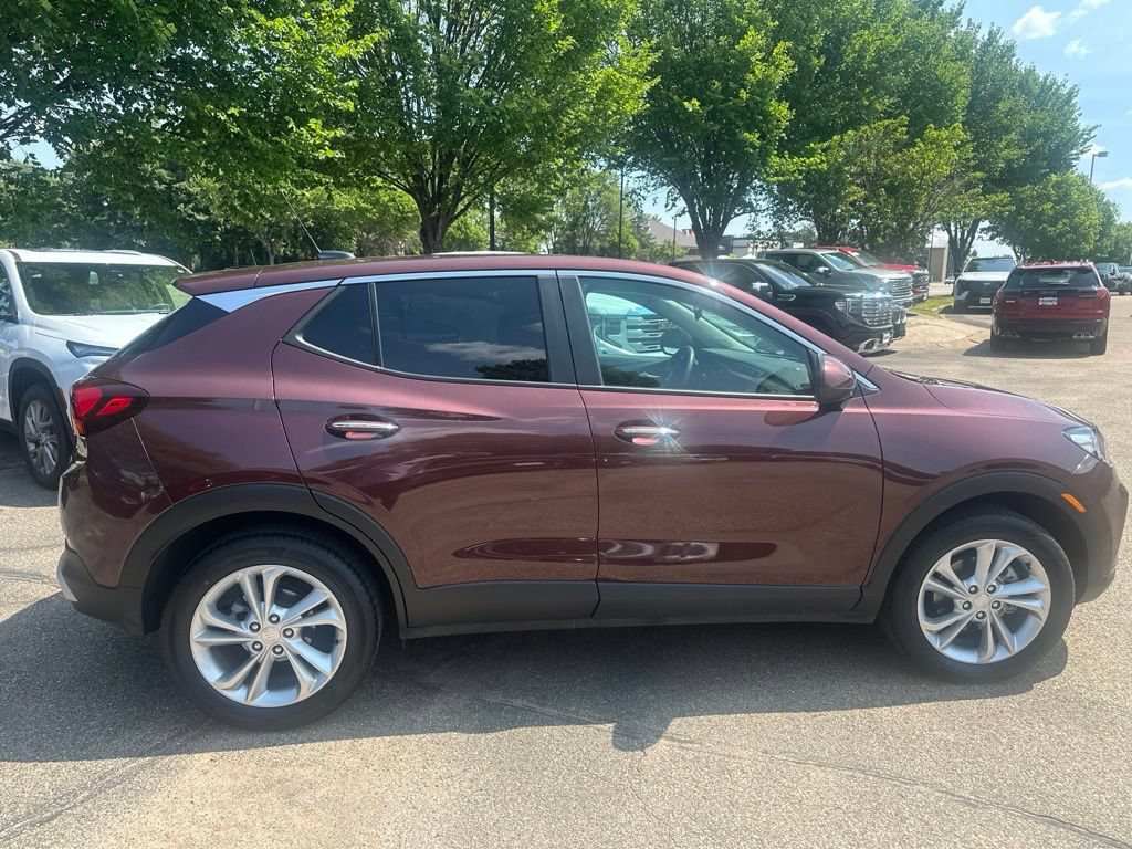 Used 2023 Buick Encore GX Preferred w/ Cold Weather Comfort Package FWD image 11