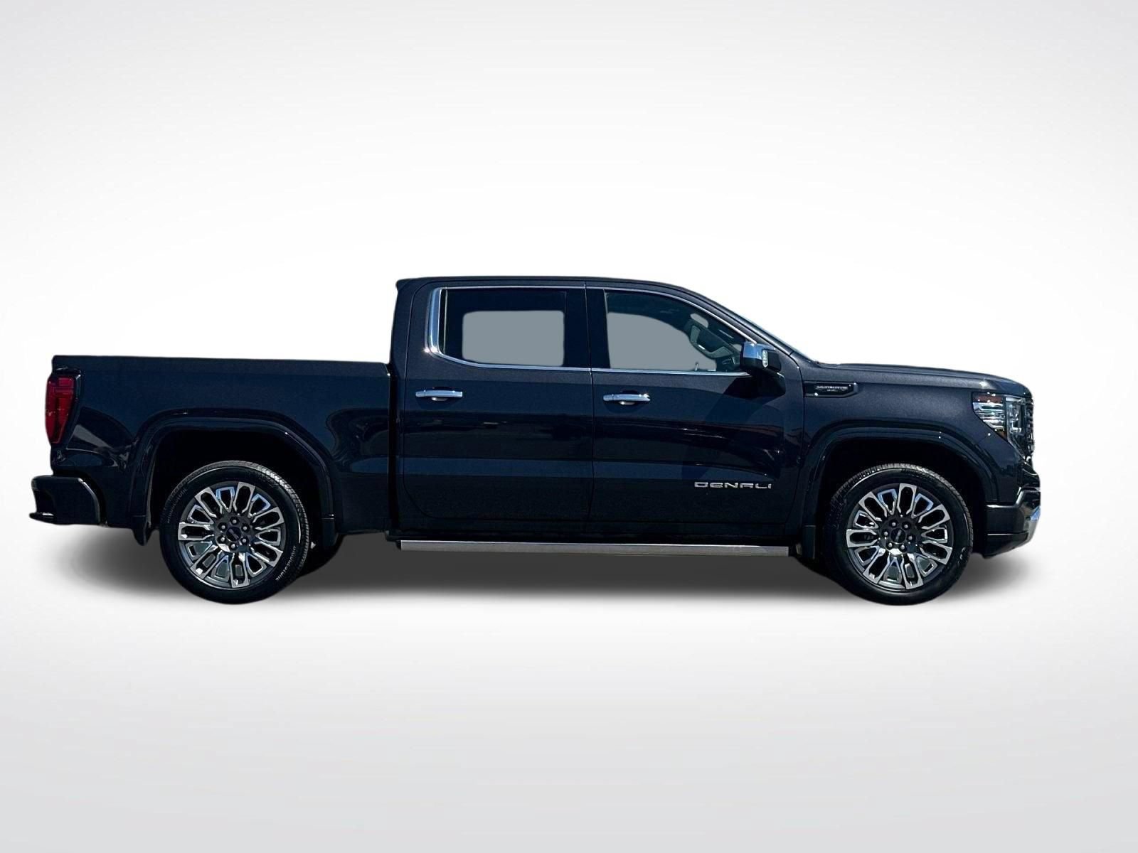 Used 2026 GMC Sierra 1500 Denali Ultimate AWD/4WD image 2