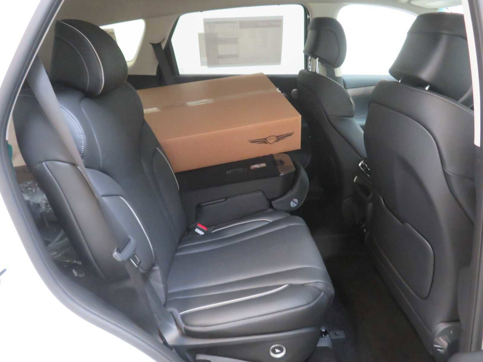 New 2026 Genesis GV80 2.5T Advanced image 9