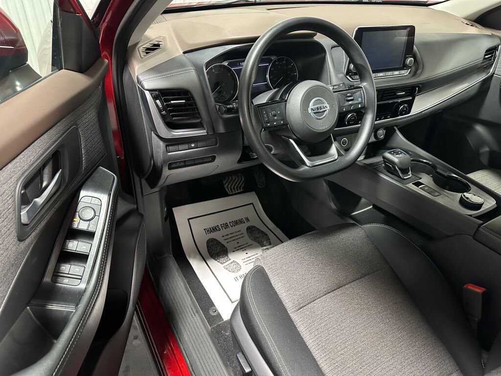 Used 2021 Nissan Rogue SV AWD/4WD image 6