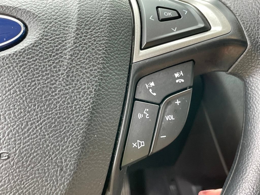 Used 2019 Ford Fusion SE FWD image 19