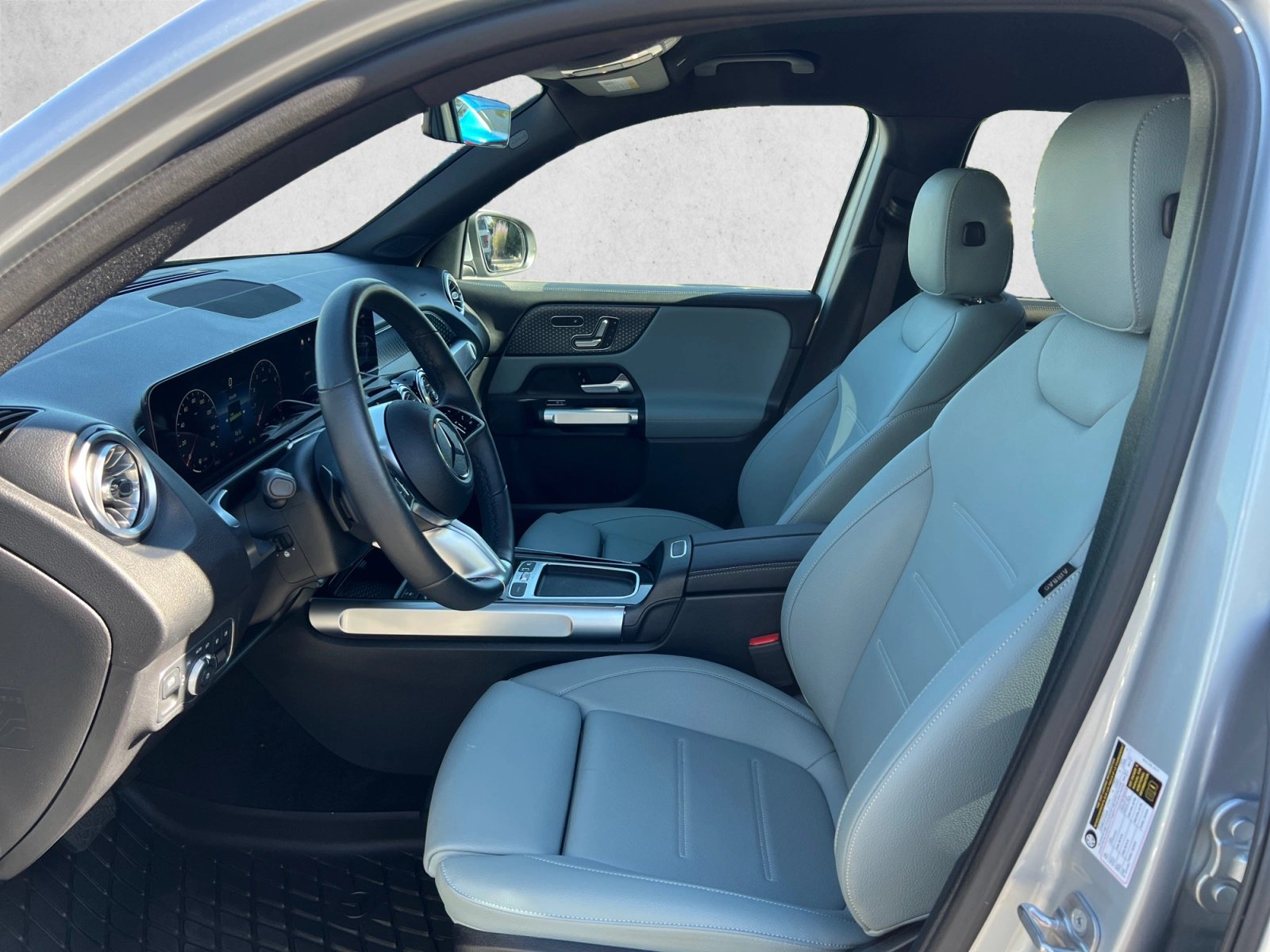 Certified 2026 Mercedes-Benz GLB 250 4MATIC image 11