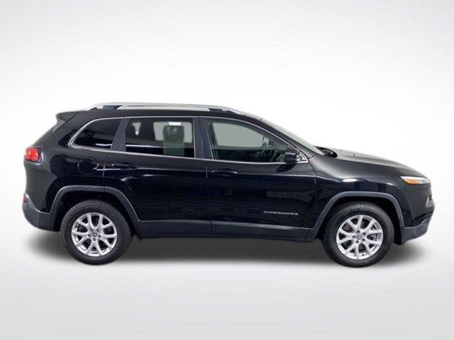 Used 2018 Jeep Cherokee Latitude w/ Safety Group AWD/4WD image 7