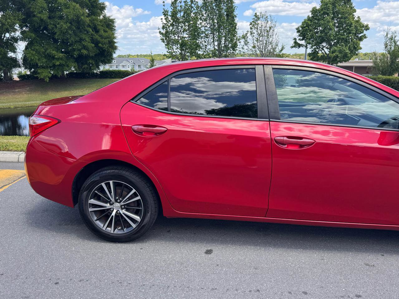 Used 2017 Toyota Corolla LE FWD image 34
