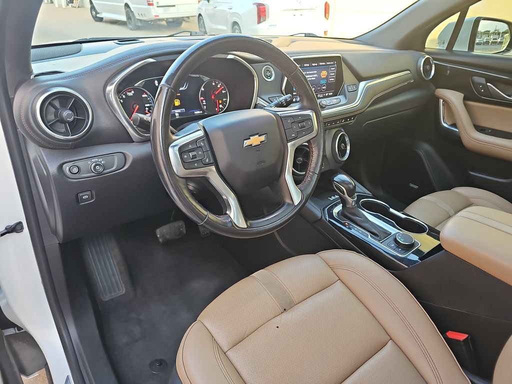 Used 2021 Chevrolet Blazer Premier w/ Driver Confidence II Package FWD image 13