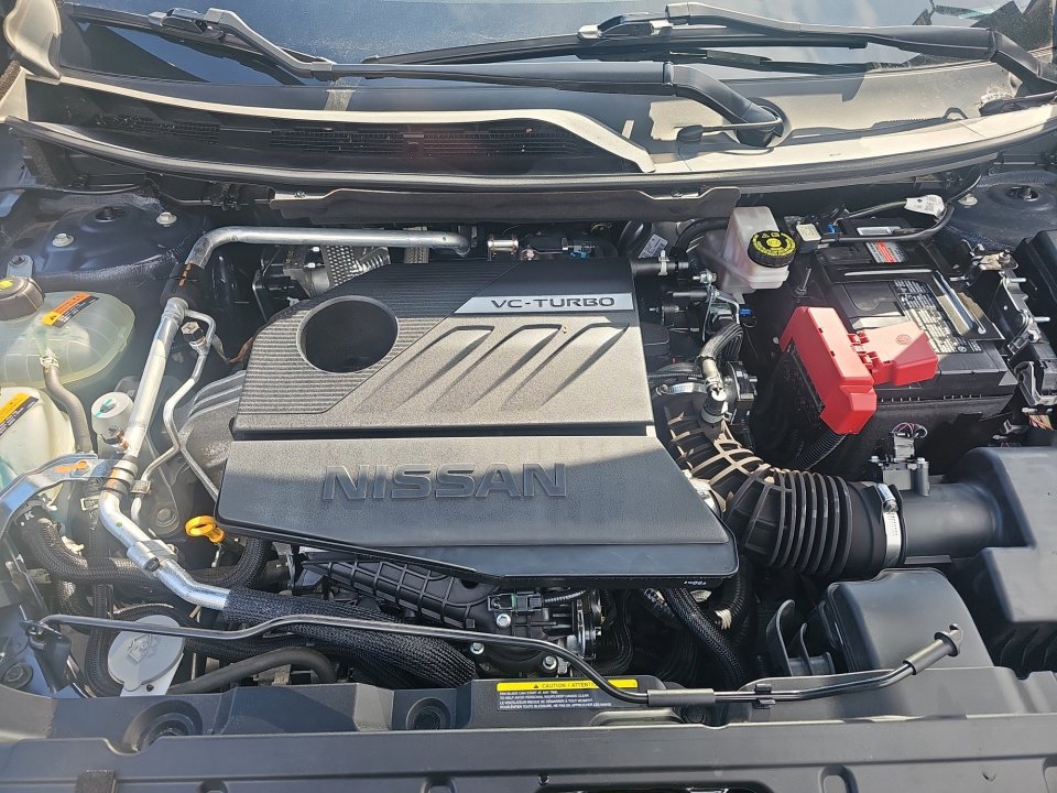 Used 2023 Nissan Rogue SV image 20