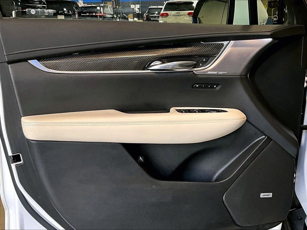 Used 2021 Cadillac XT6 Sport AWD/4WD image 9