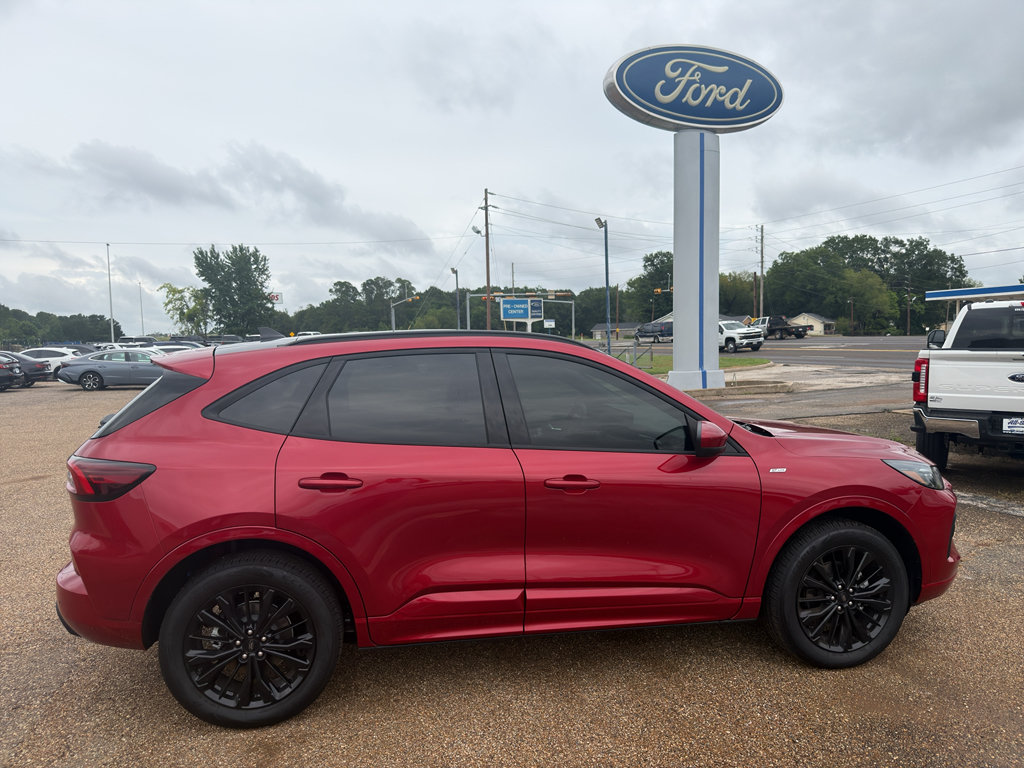 Used 2026 Ford Escape ST-Line Elite w/ Equipment Group 501A AWD/4WD image 6