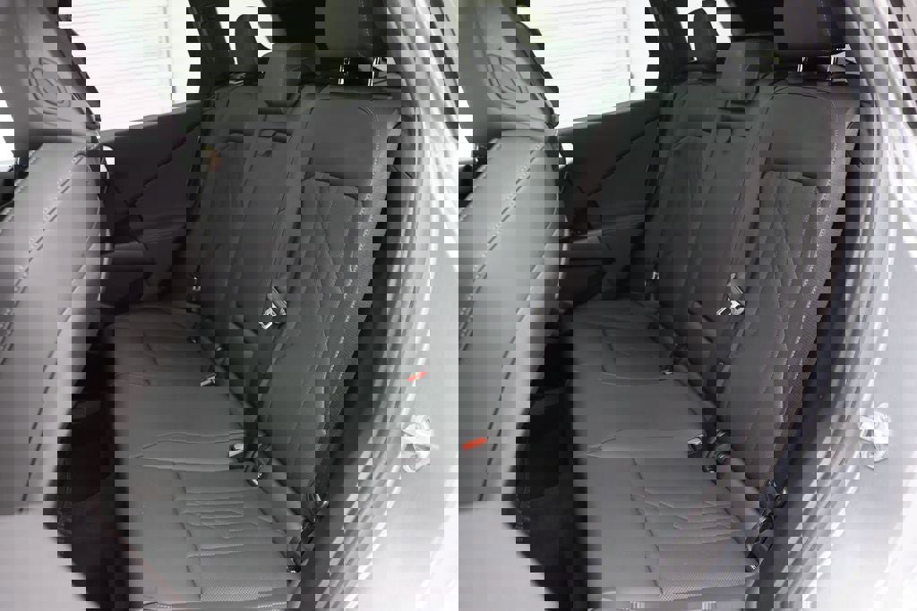 Used 2025 BMW X3 xDrive30i w/ Premium Package image 12