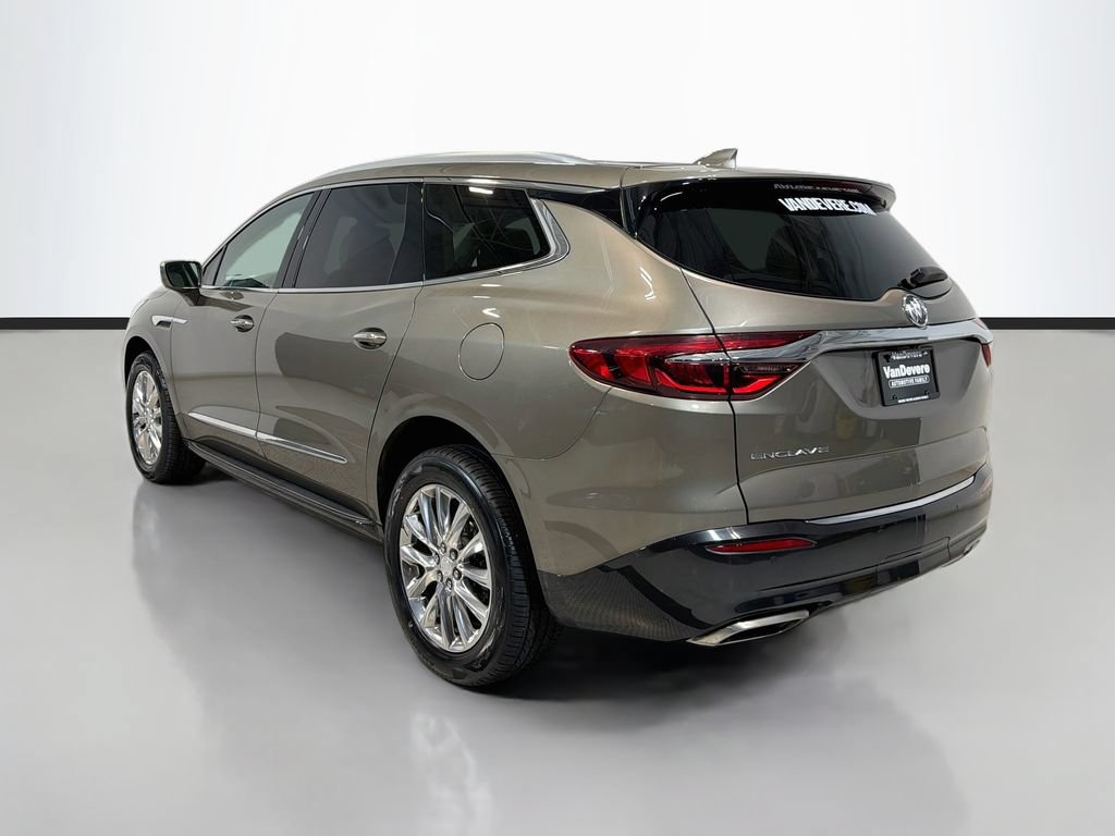 Used 2020 Buick Enclave Essence w/ Sound and Sites Package FWD image 7