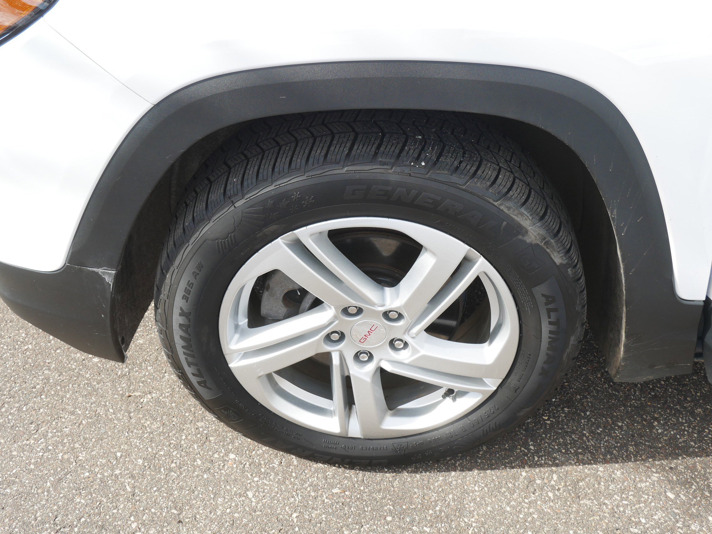 Used 2018 GMC Terrain SLE w/ Driver Convenience Package image 15