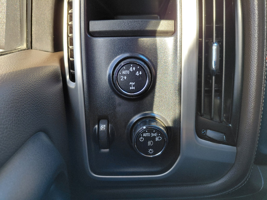 Used 2016 GMC Sierra 1500 SLE w/ SLE Value Package AWD/4WD image 17