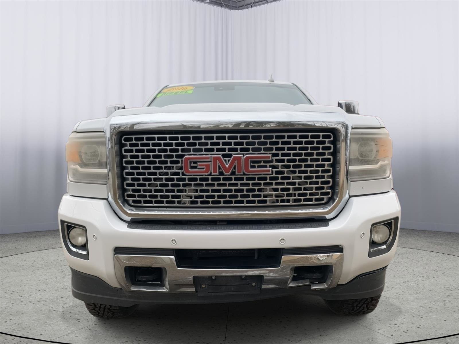Used 2016 GMC Sierra 2500 Denali w/ Duramax Plus Package image 4