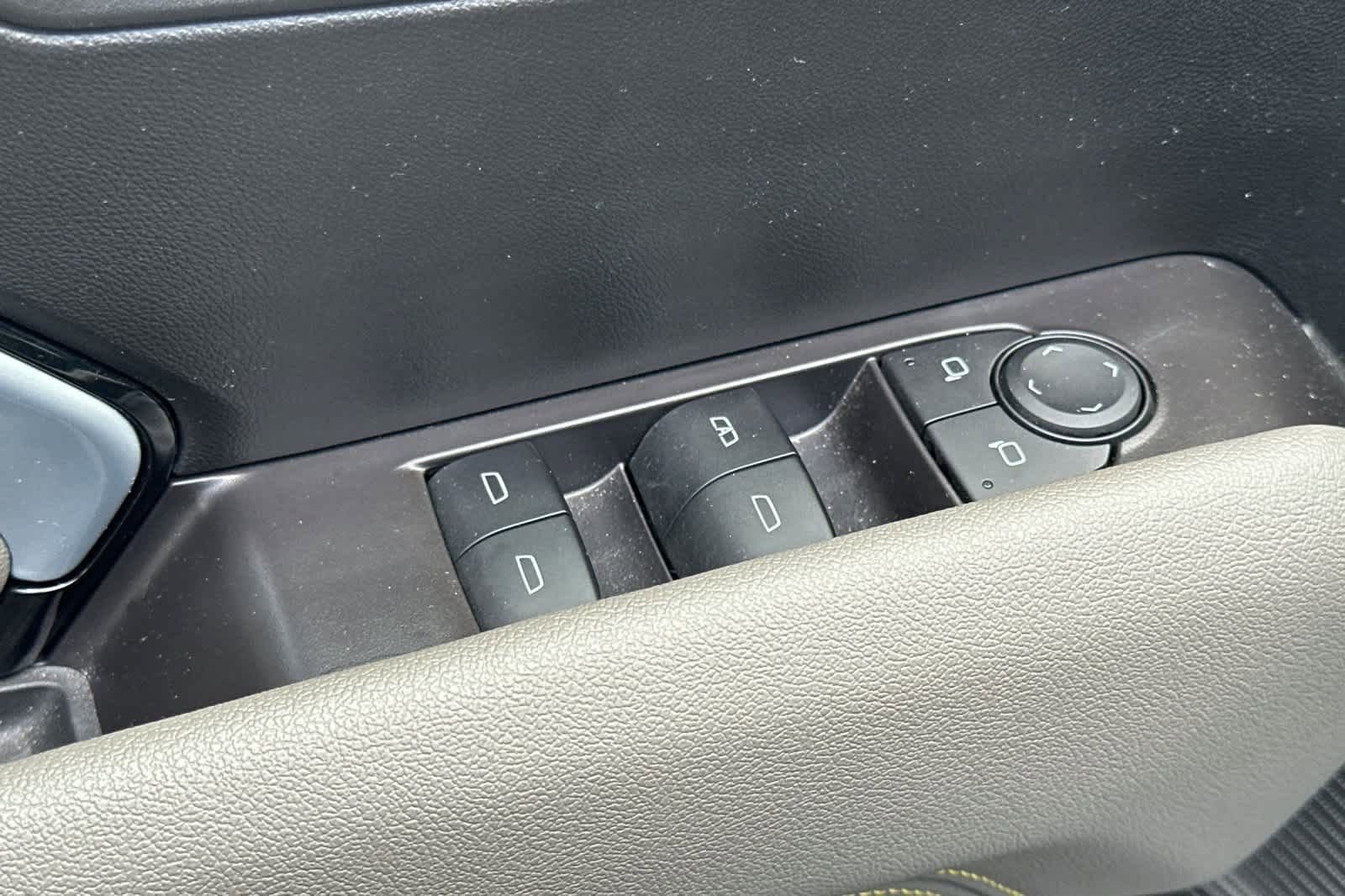 Used 2024 Chevrolet Colorado ZR2 AWD/4WD image 14