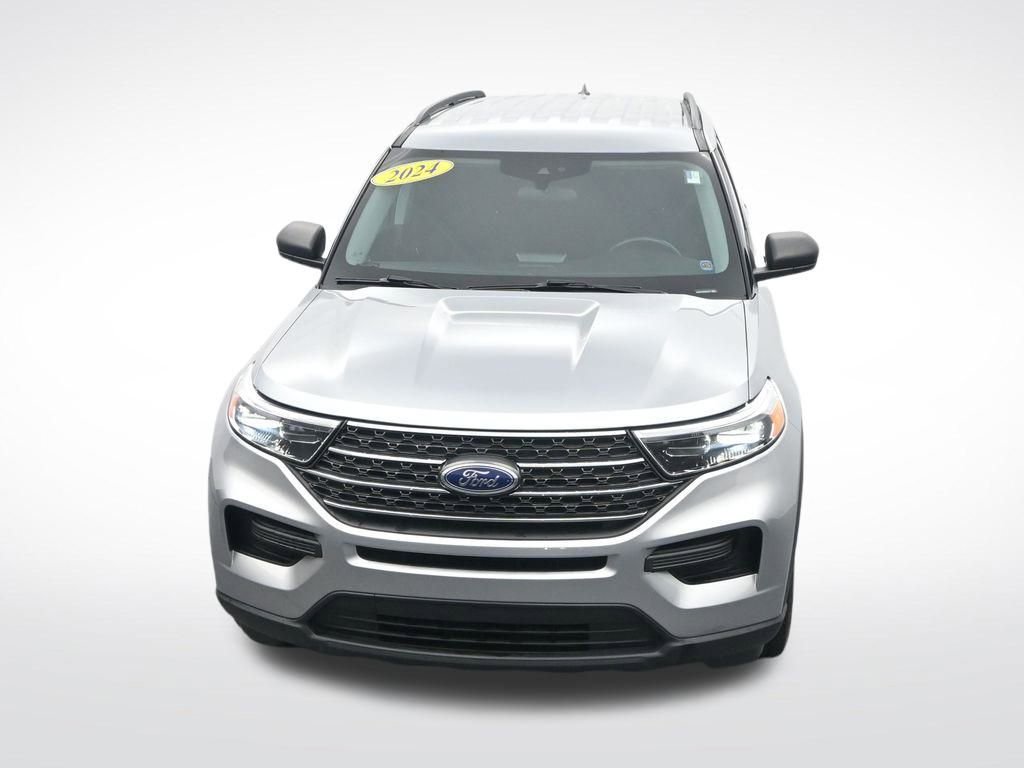 Used 2024 Ford Explorer XLT image 24