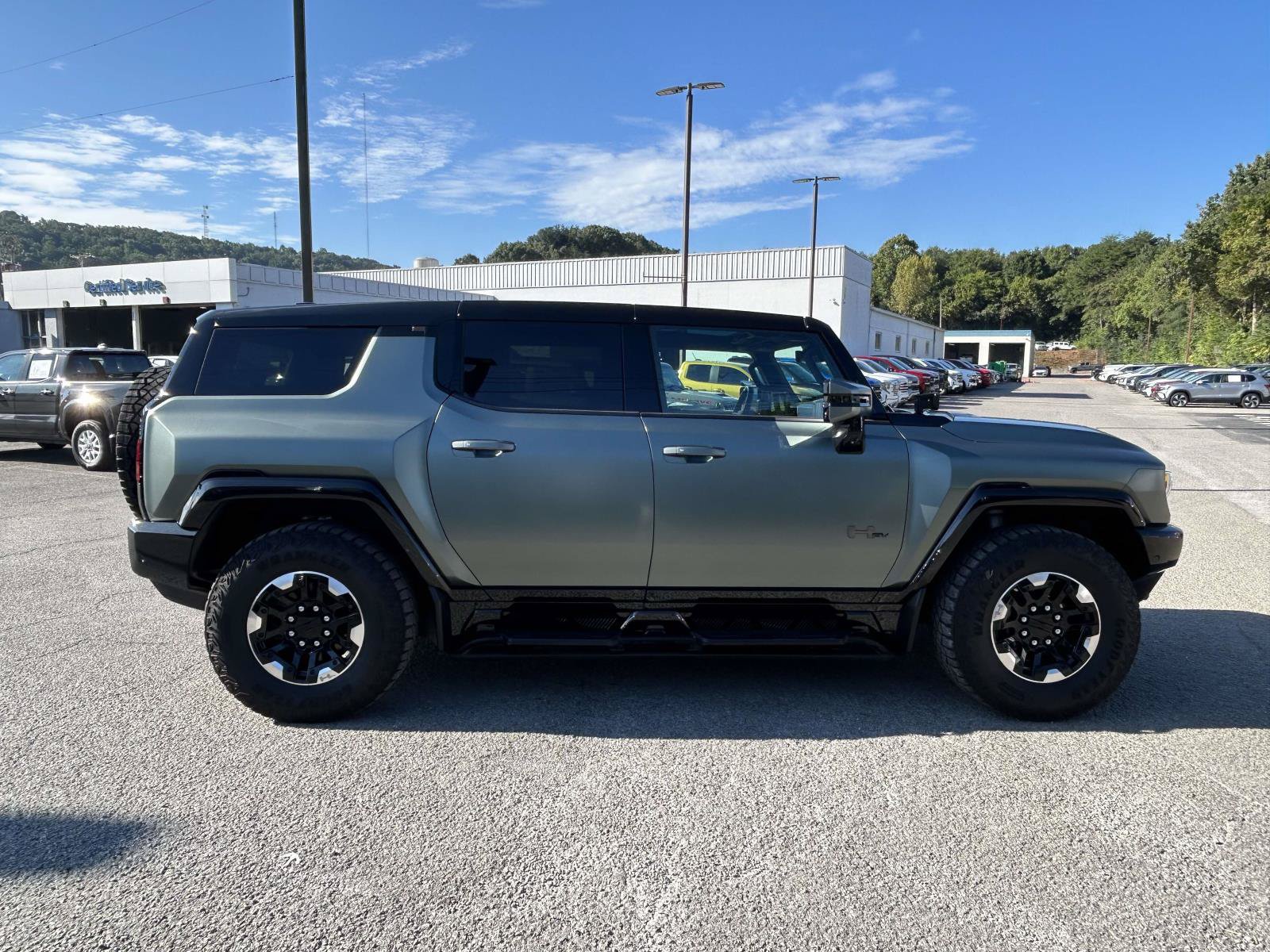 Used 2024 GMC Hummer EV 3X w/ Extreme Off-Road Package AWD/4WD image 8