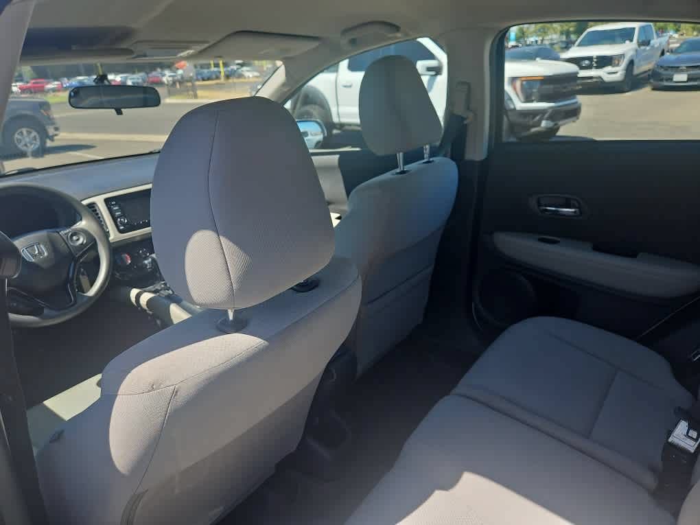 Used 2021 Honda HR-V LX image 11