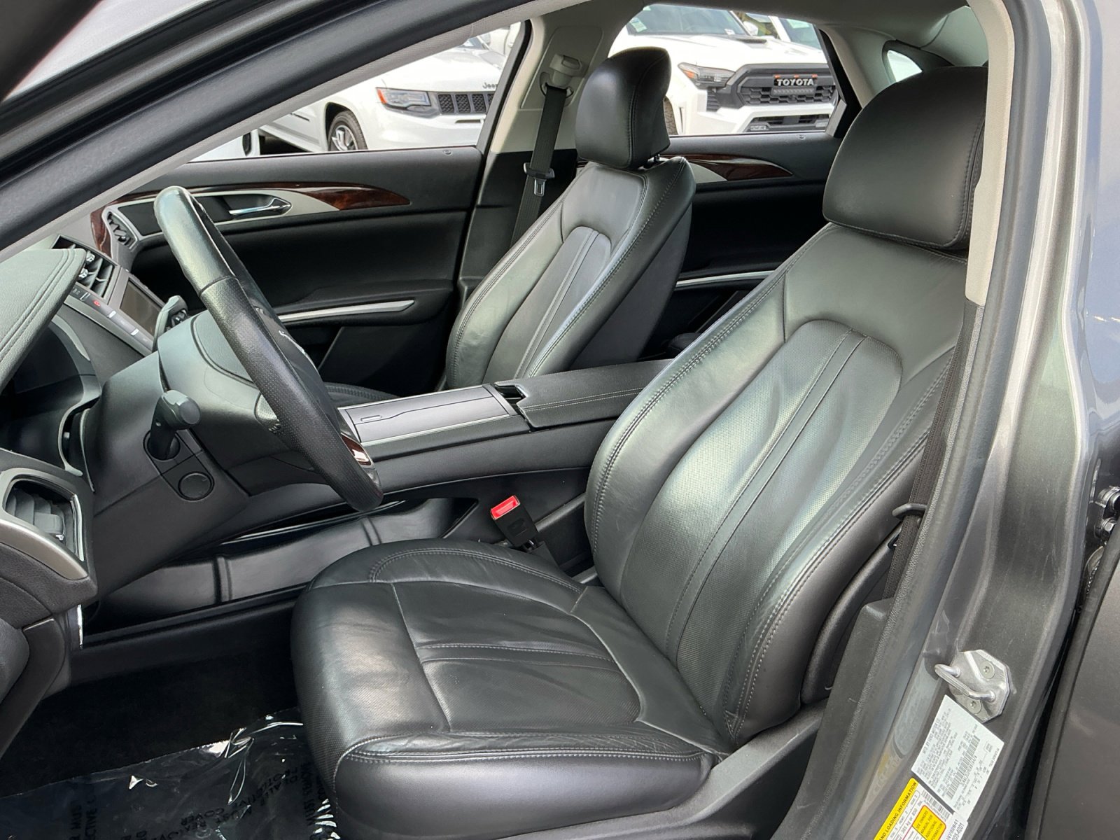 Used 2014 Lincoln MKZ Hybrid w/ Equipment Group 202A Reserve FWD image 18