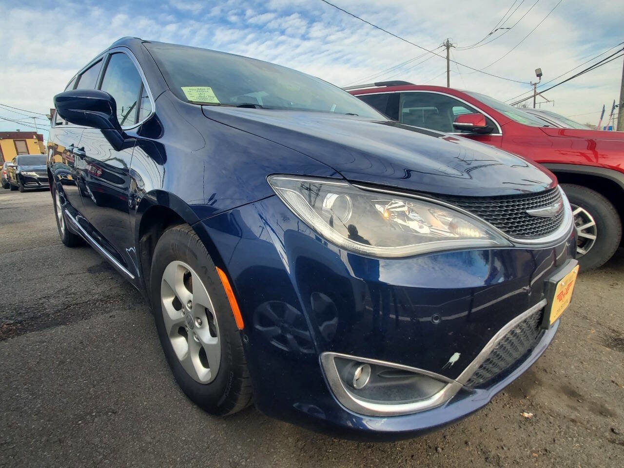 Used 2017 Chrysler Pacifica Touring-L Plus w/ Advanced Safetytec Group image 7