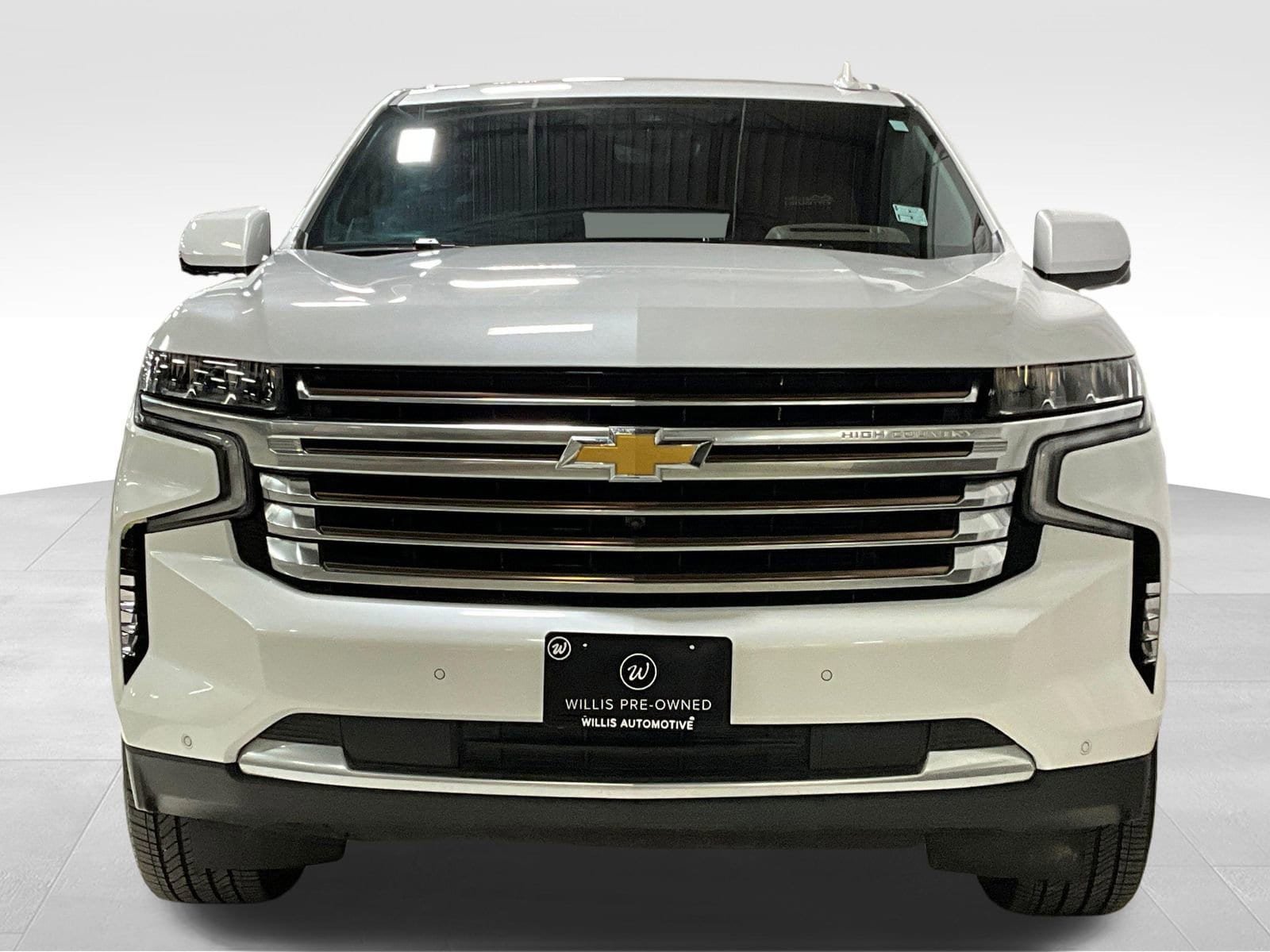 Used 2024 Chevrolet Suburban High Country w/ Max Trailering Package AWD/4WD image 2