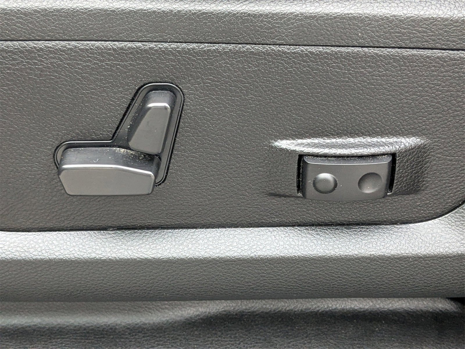 Used 2024 RAM 2500 Big Horn image 21