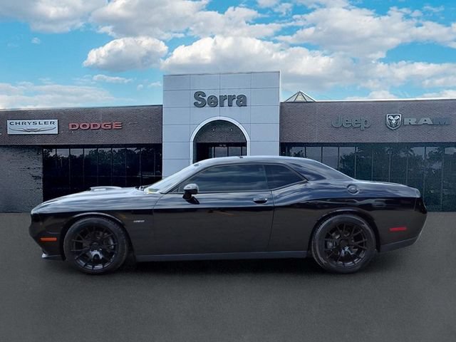 Used 2015 Dodge Challenger R/T Plus RWD image 4