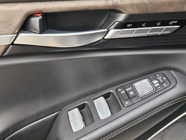 Used 2021 Genesis G90 5.0 Ultimate image 23