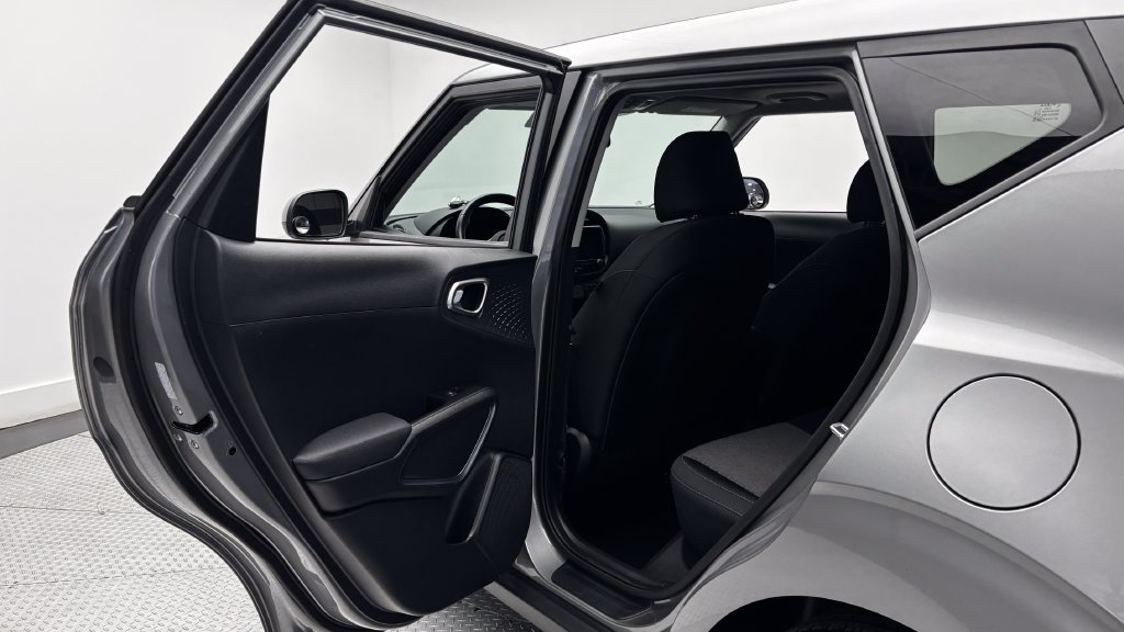 Used 2025 Kia Soul EX FWD image 34