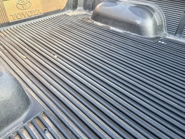 Used 2000 Toyota Tacoma PreRunner RWD image 11