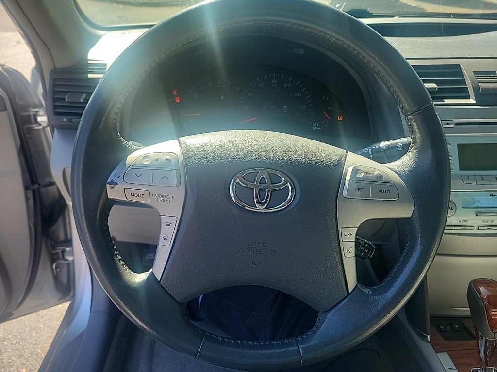 Used 2009 Toyota Camry XLE FWD image 14