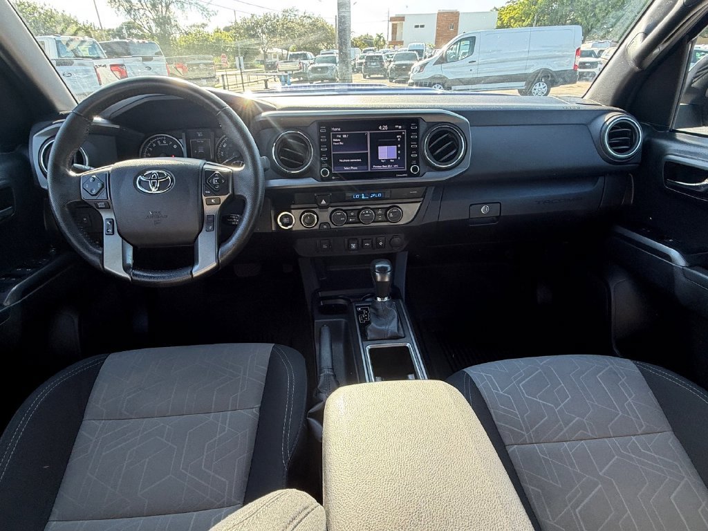 Used 2022 Toyota Tacoma TRD Sport w/ Black Out Package (TMS) AWD/4WD image 13