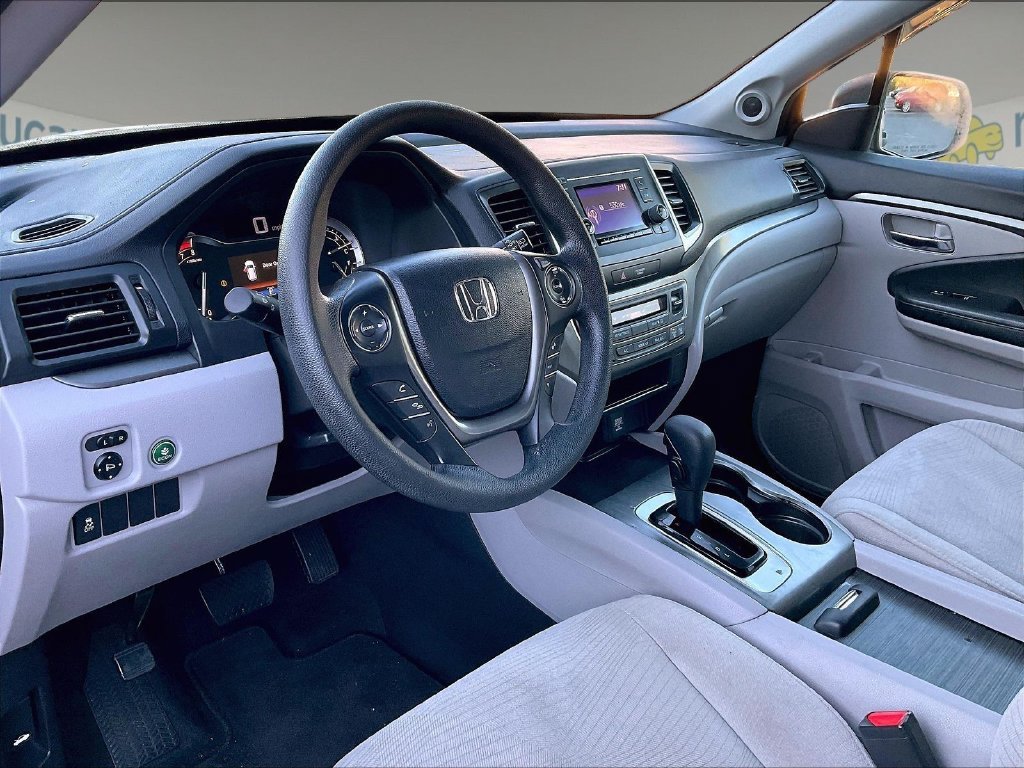 Used 2018 Honda Pilot LX image 8