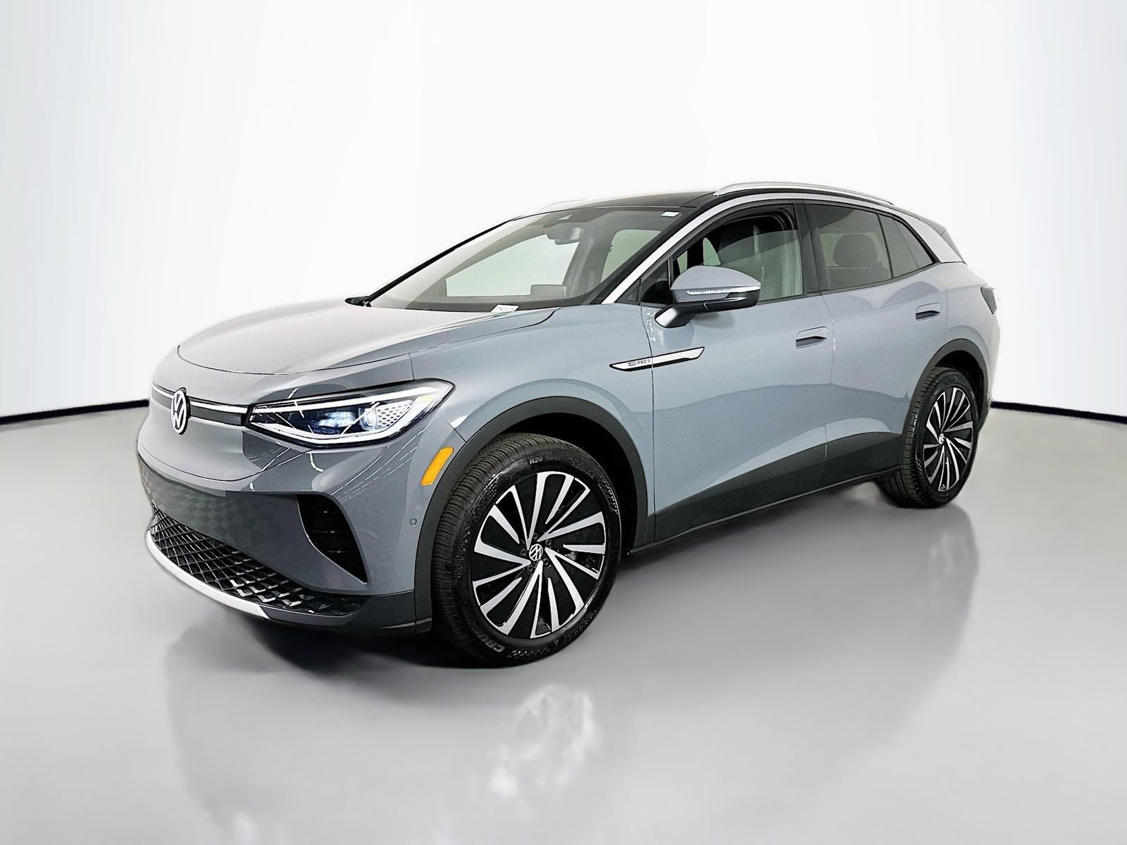 Used 2023 Volkswagen ID.4 Pro S Plus AWD/4WD image 3