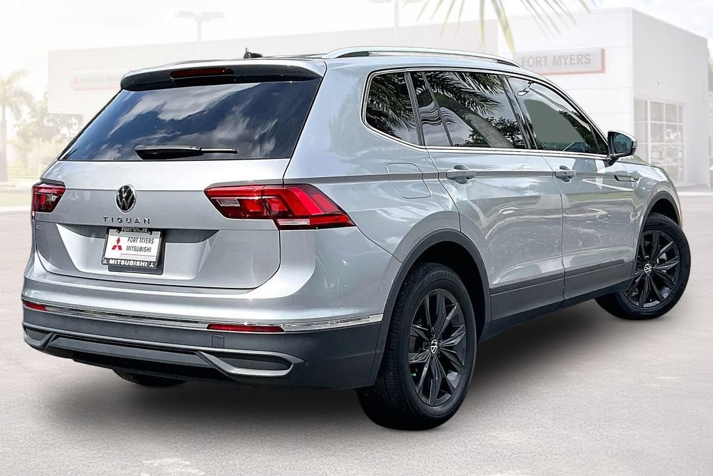 Used 2024 Volkswagen Tiguan SE FWD image 32