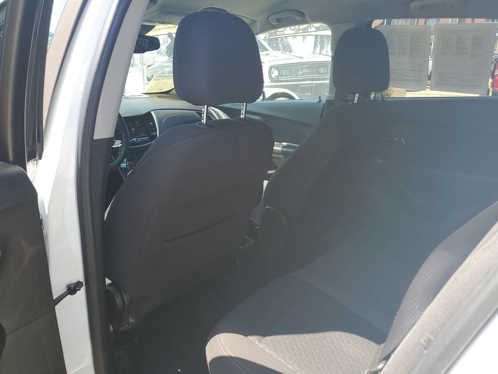 Used 2022 Chevrolet Trax LS w/ Tint and Cruise Package image 12