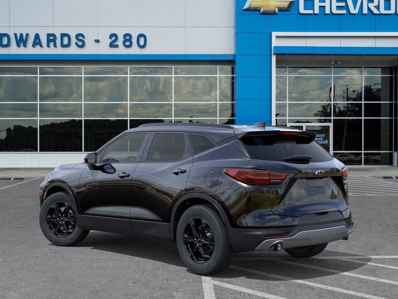 New 2025 Chevrolet Blazer LT image 3
