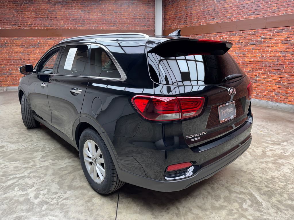 Used 2019 Kia Sorento FWD w/ Option Group 020 video 2