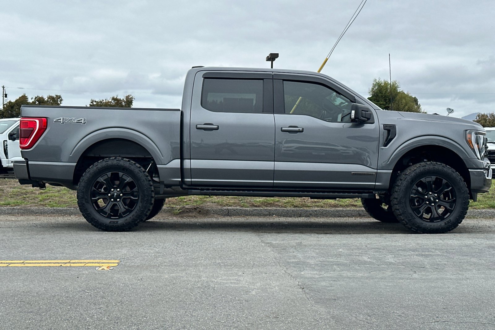 Used 2023 Ford F150 XLT w/ Equipment Group 302A High image 7