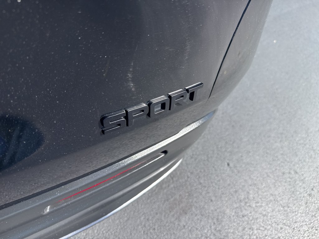 Certified 2025 Honda HR-V Sport image 39