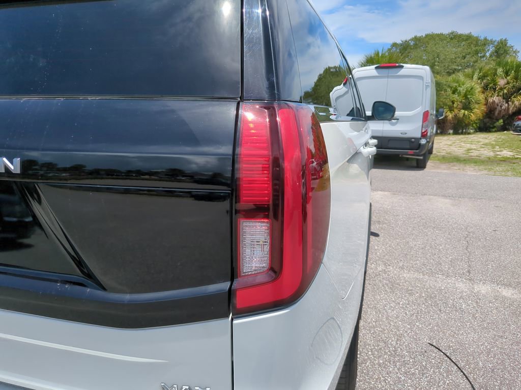 Used 2025 Ford Expedition Max Active RWD image 11