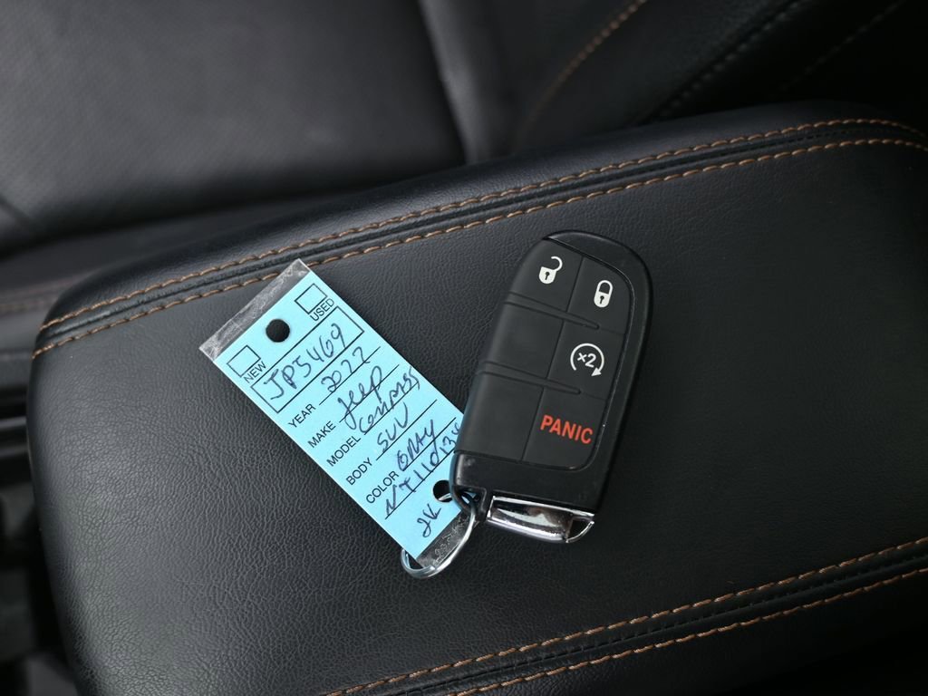 Used 2022 Jeep Compass Limited w/ Sun and Sound Group image 19