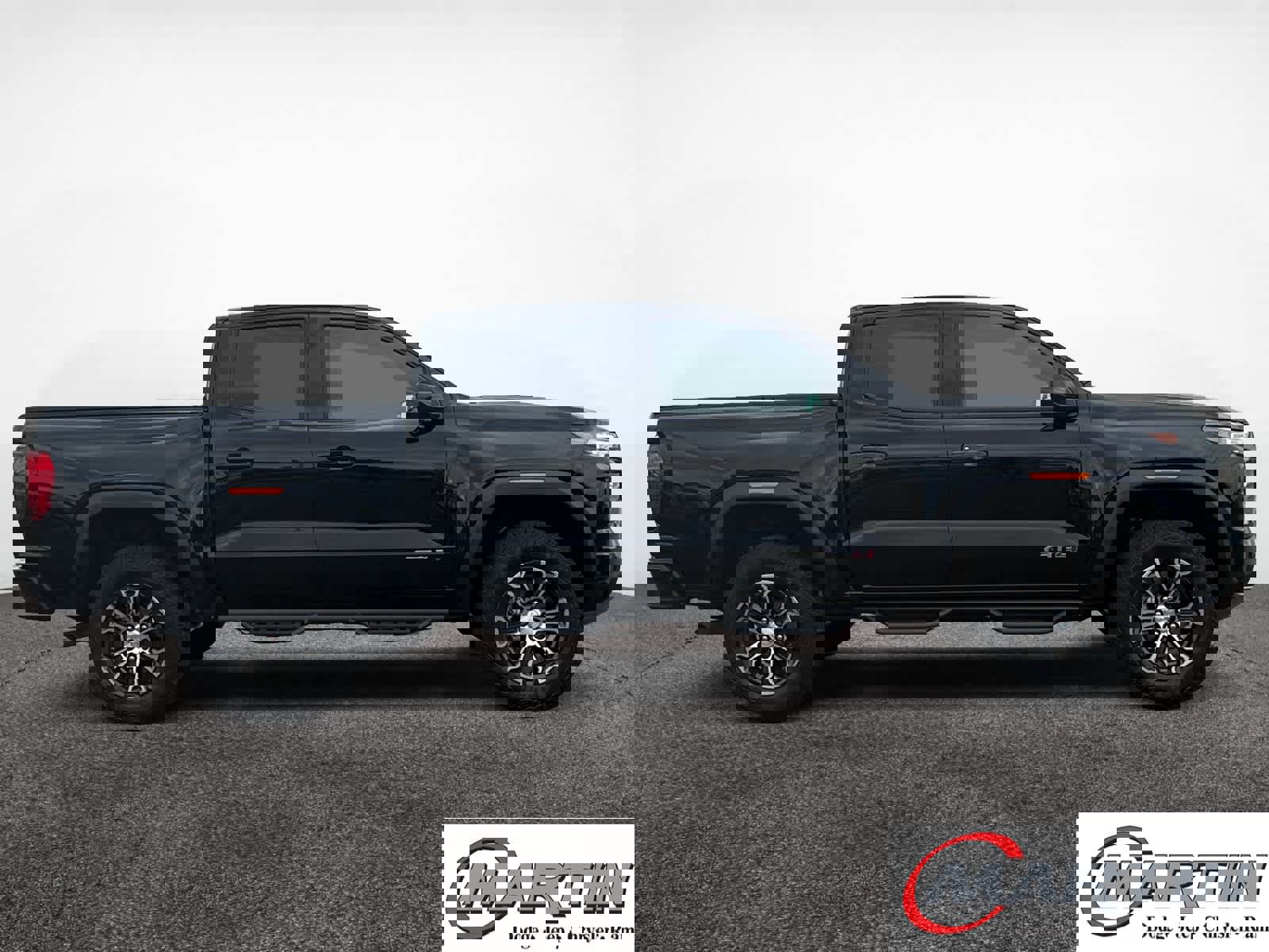 Used 2024 GMC Canyon AT4 image 6