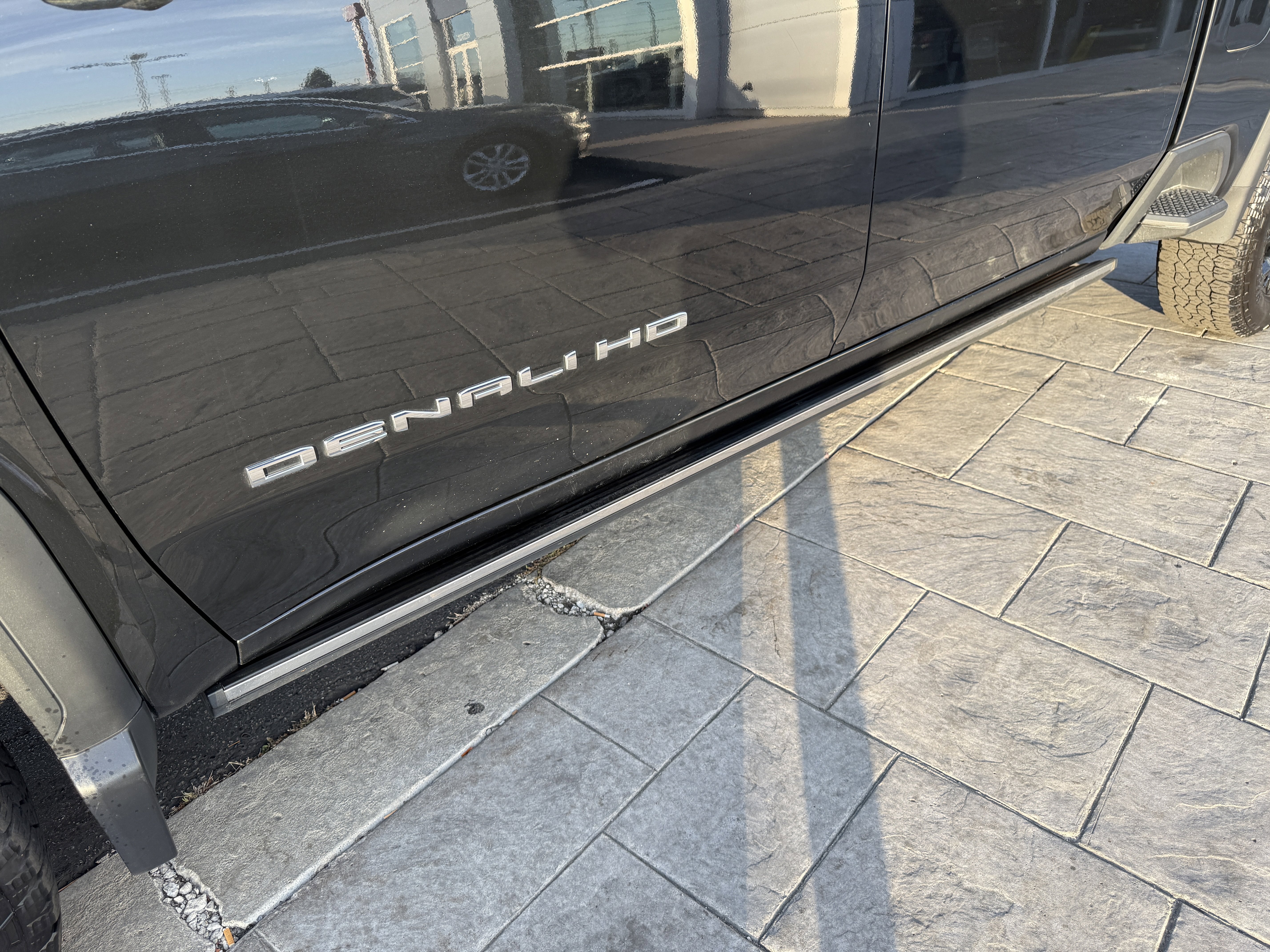 Used 2021 GMC Sierra 2500 Denali w/ Denali Black Diamond Edition image 31